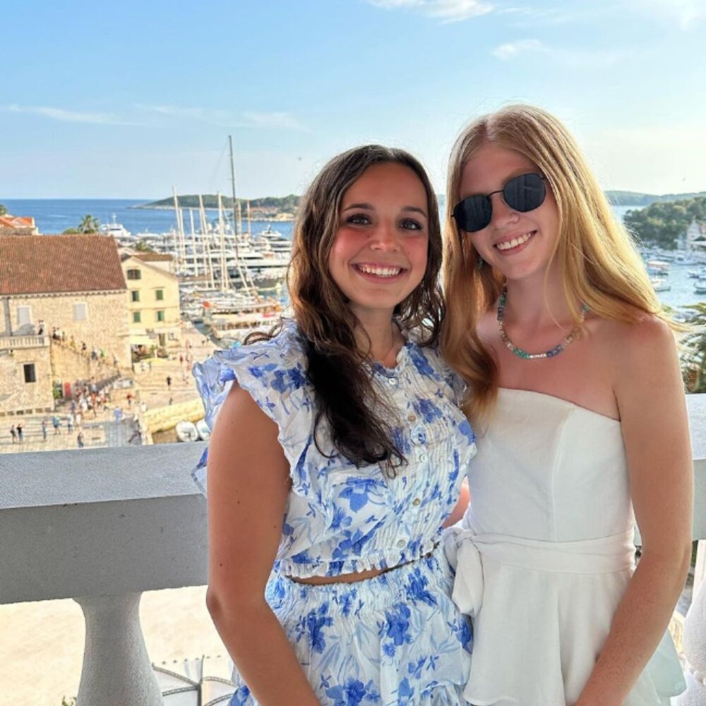 Meet your Posher, Liliana